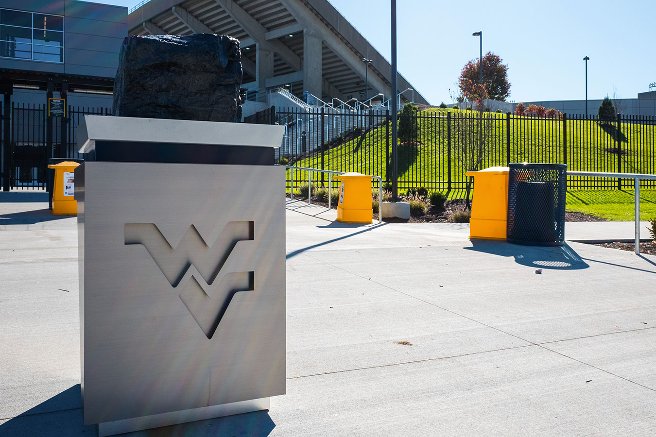 WVU006 (1)