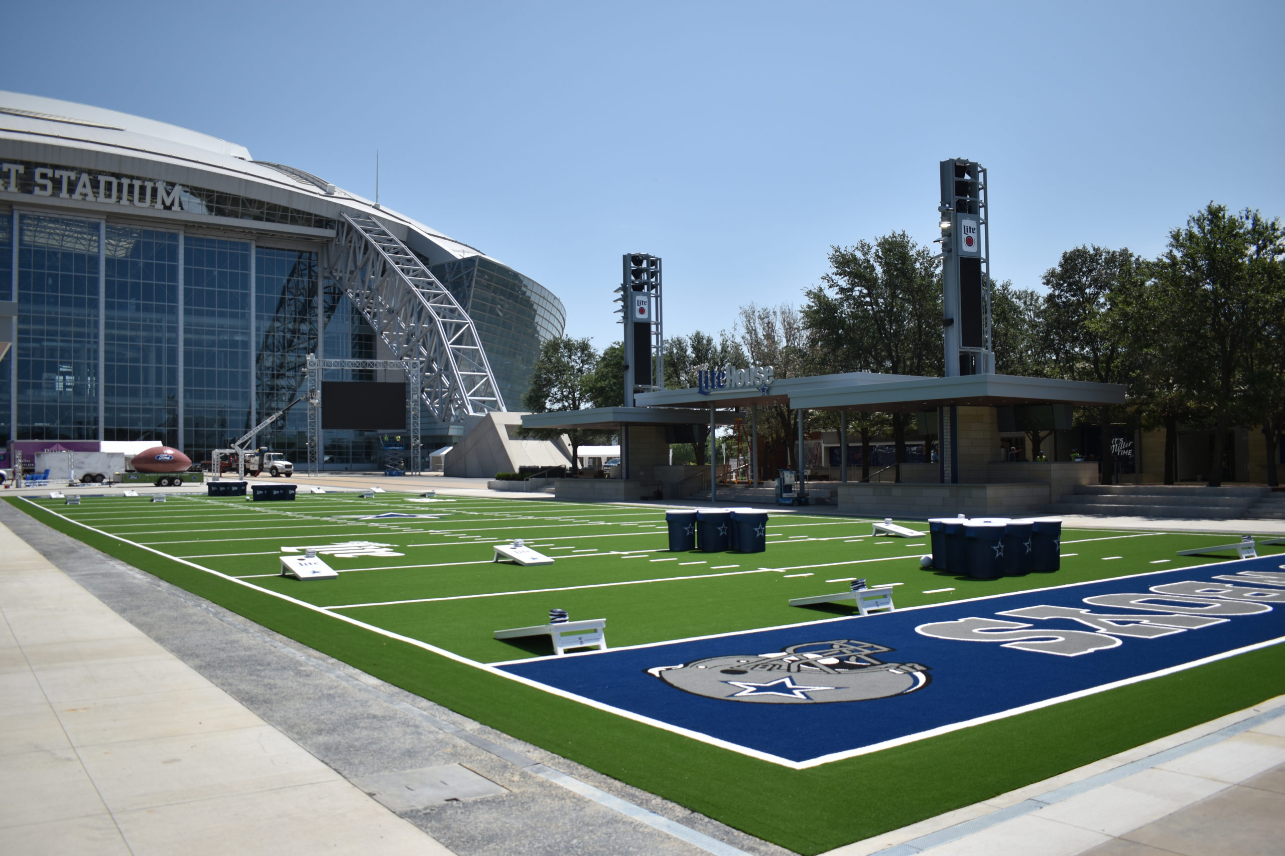 Miller Lite House at AT&T Stadium (Photo Credit Manhattan Construction)