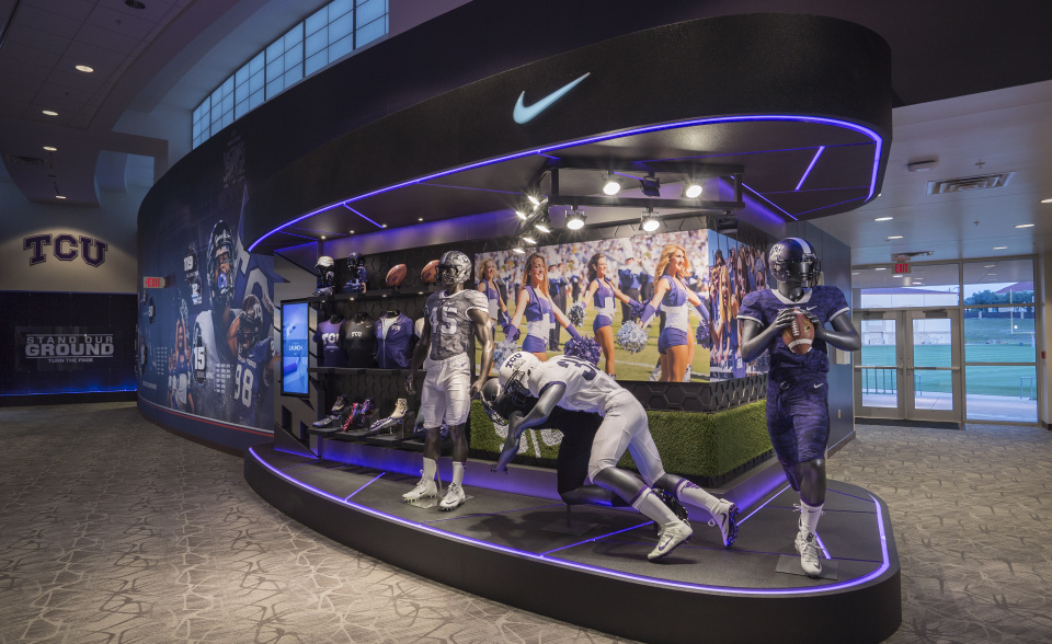 NIKE Gear display