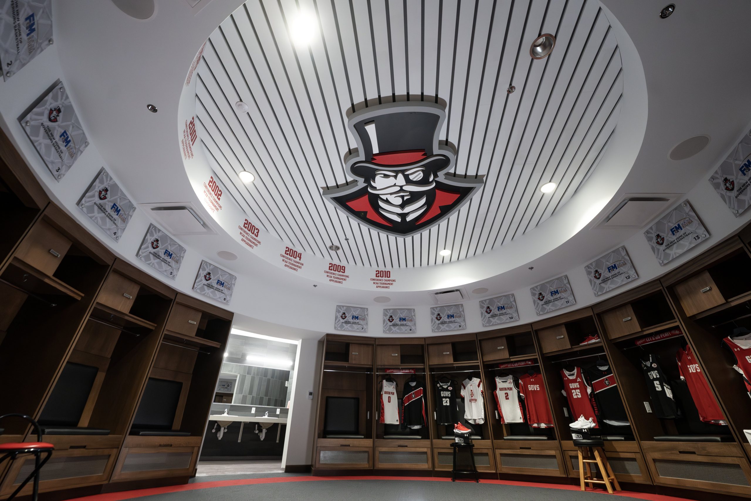 Women's Basketball Locker Room