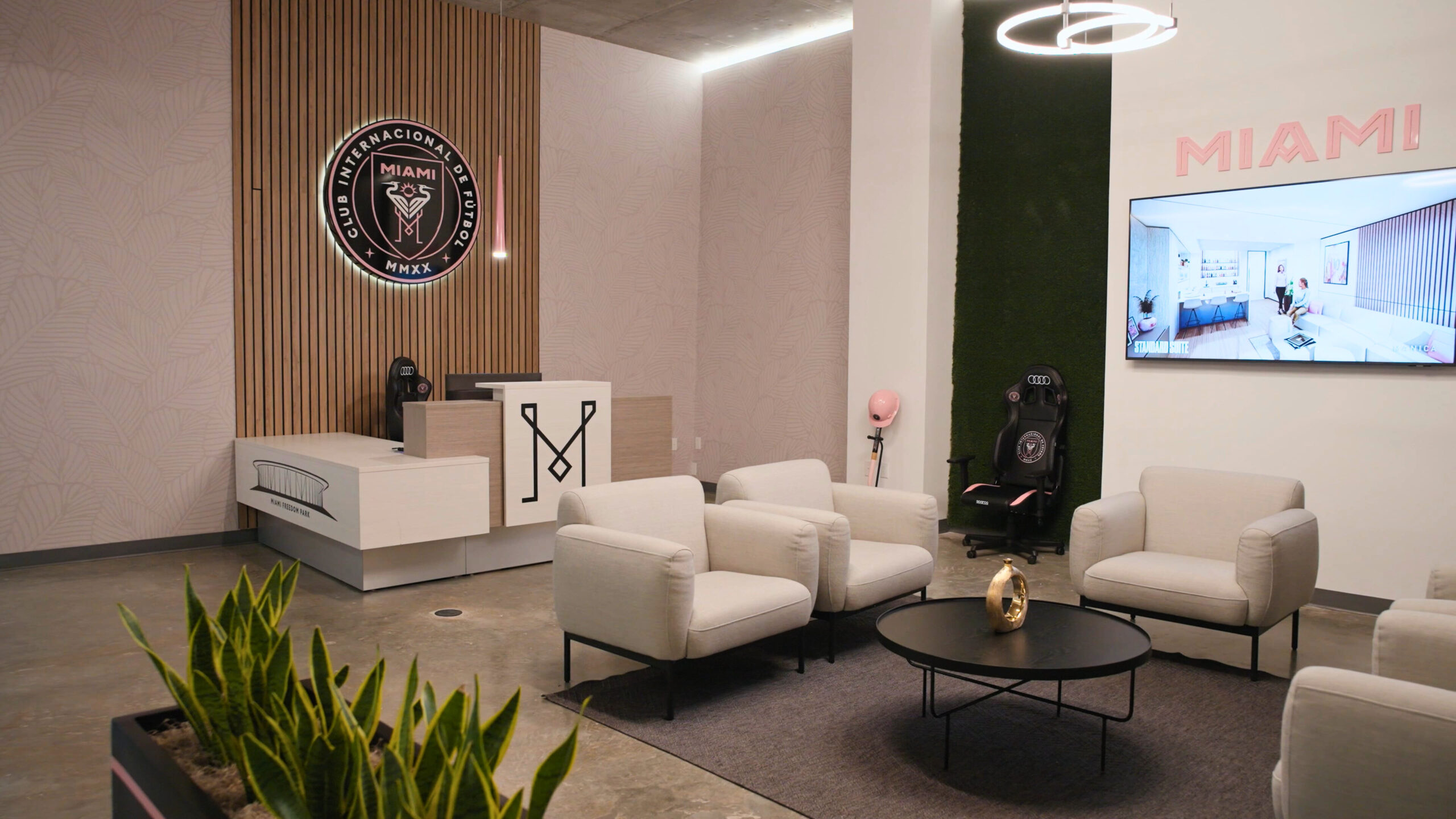 Welcome Desk